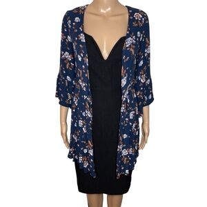 American Eagle Blue White Floral Flutter 3/4 Sleeve Lightweight Kimono Cardigan